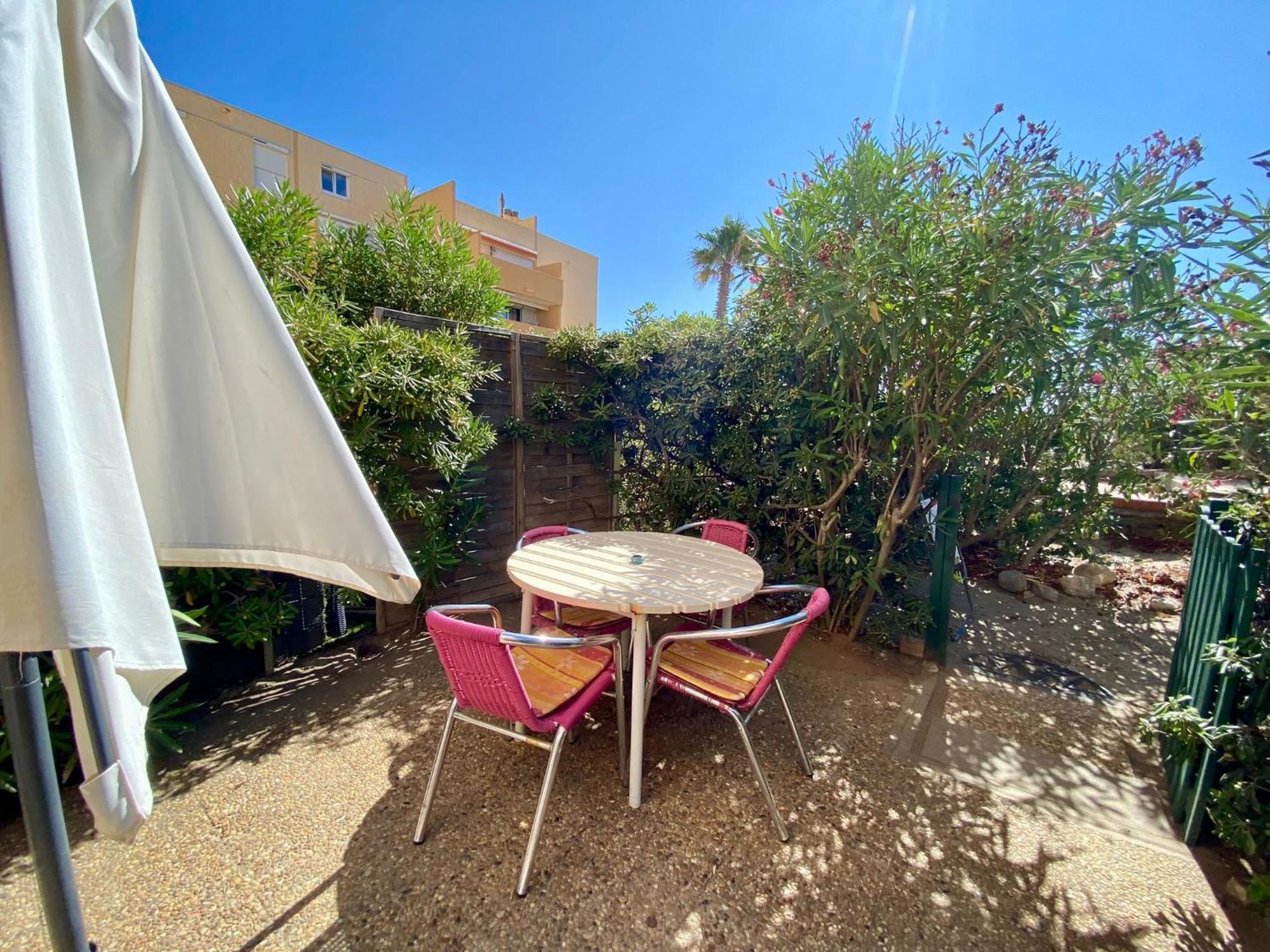 Studio Front De Mer Le Barcares Exterior photo